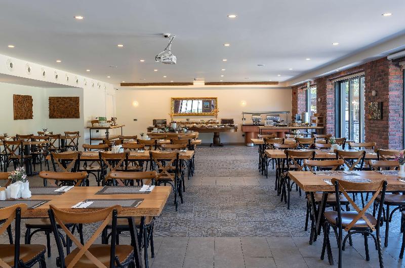 Park Inn by Radisson Istanbul Airport Odayeri - Restoran