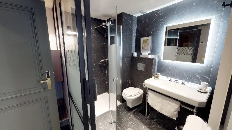 Mom'Art Hotel - Oda