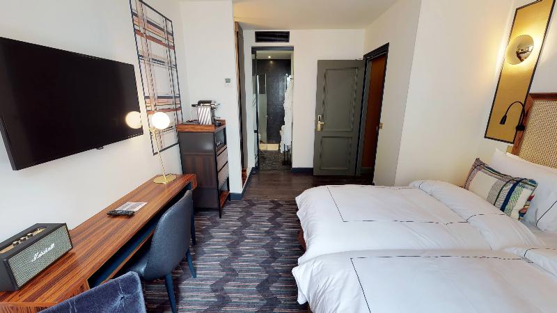 Mom'Art Hotel - Oda