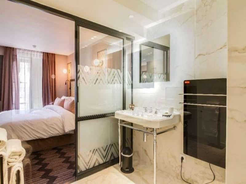 Mom'Art Hotel - Oda
