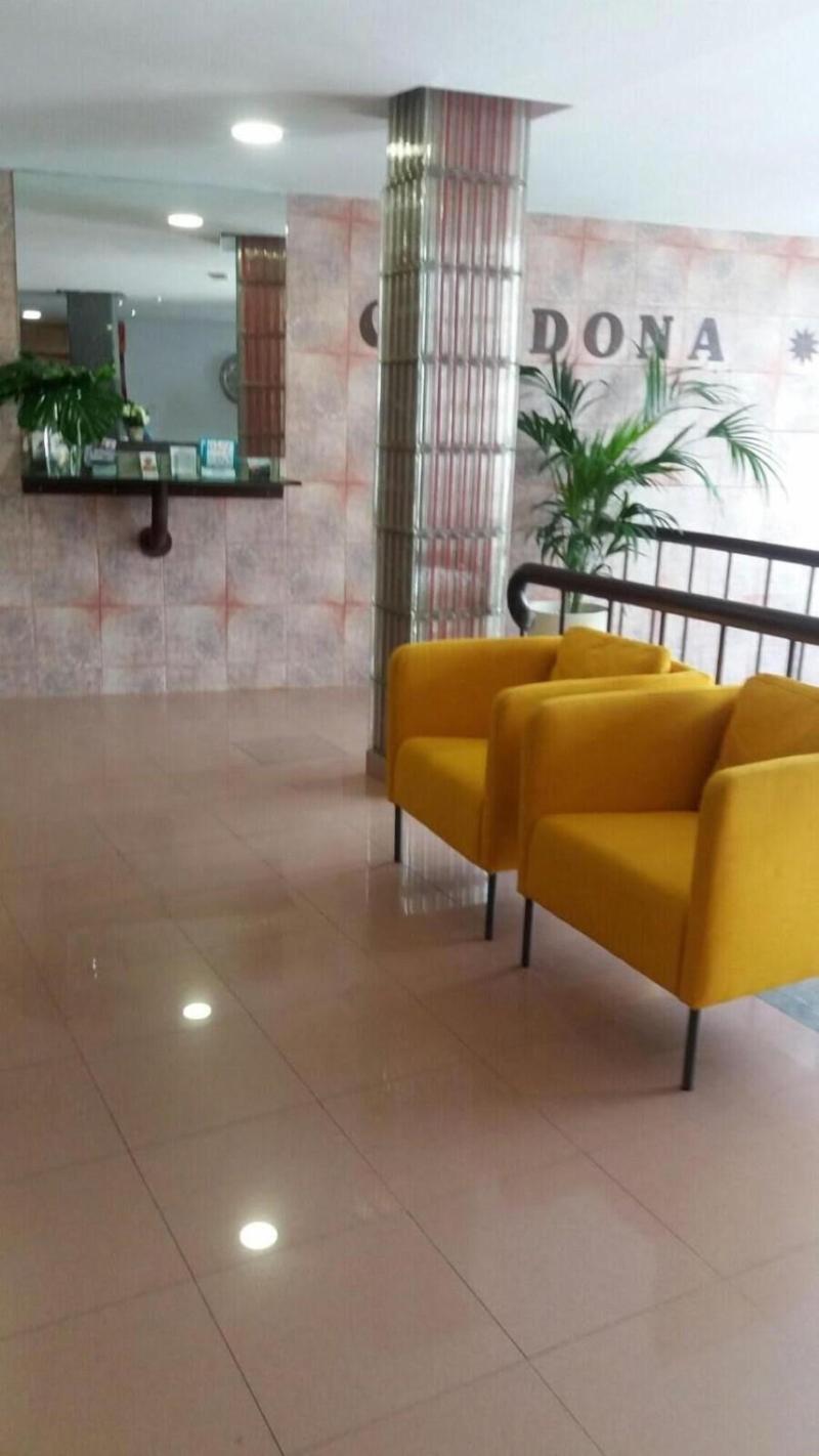 Hostal Residencia Cardona - Lobi