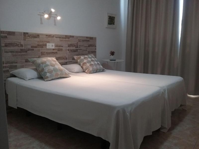 Hostal Residencia Cardona - Oda