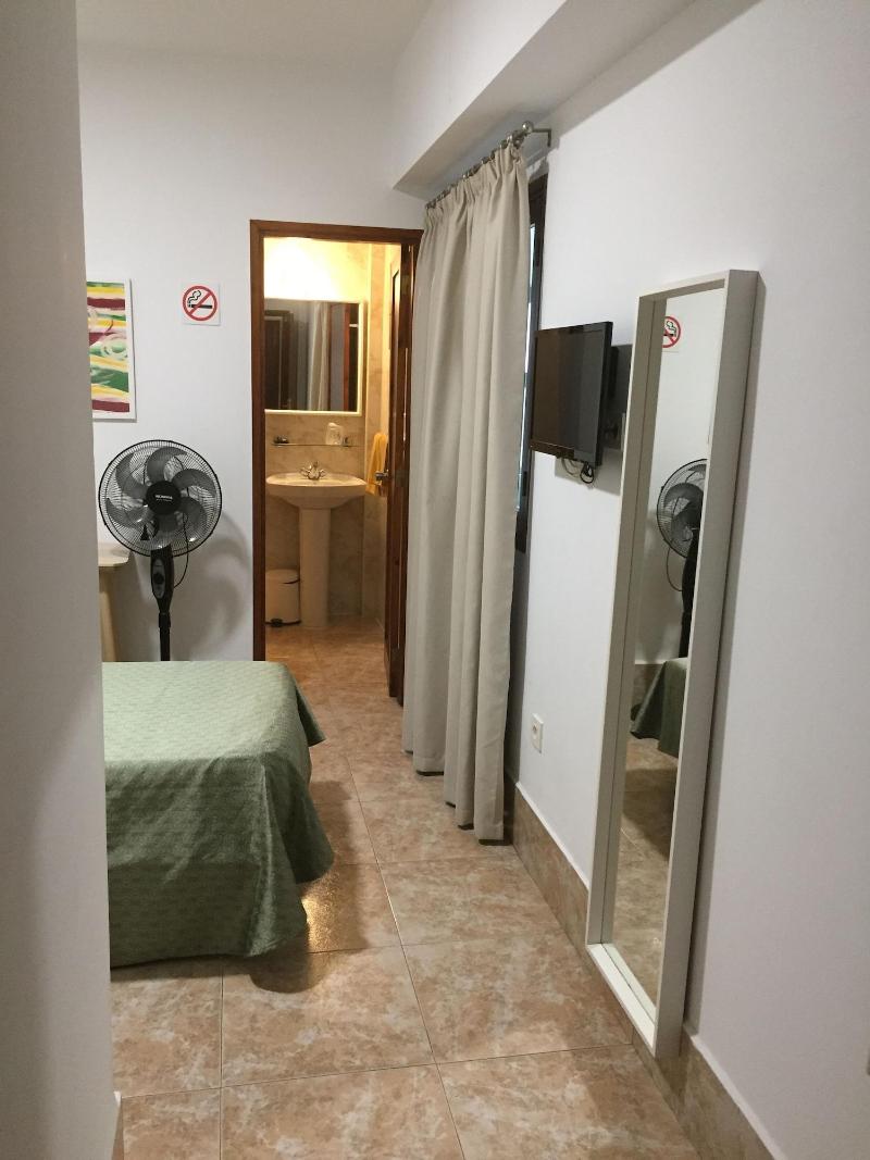 Hostal Residencia Cardona - Oda