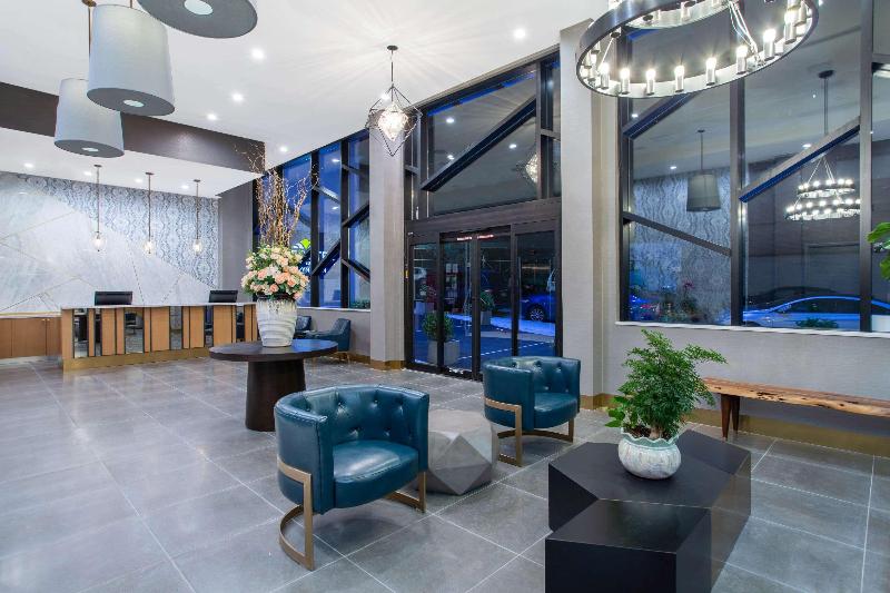 Microtel Inn by Wyndham Long Island City - Lobi