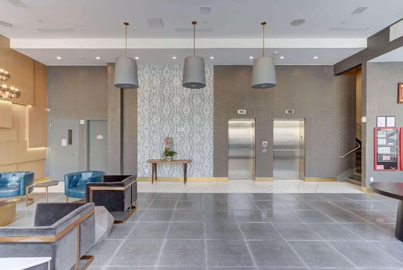 Microtel Inn by Wyndham Long Island City - Lobi