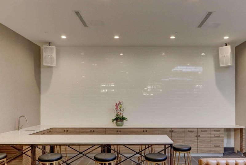 Microtel Inn by Wyndham Long Island City - Lobi