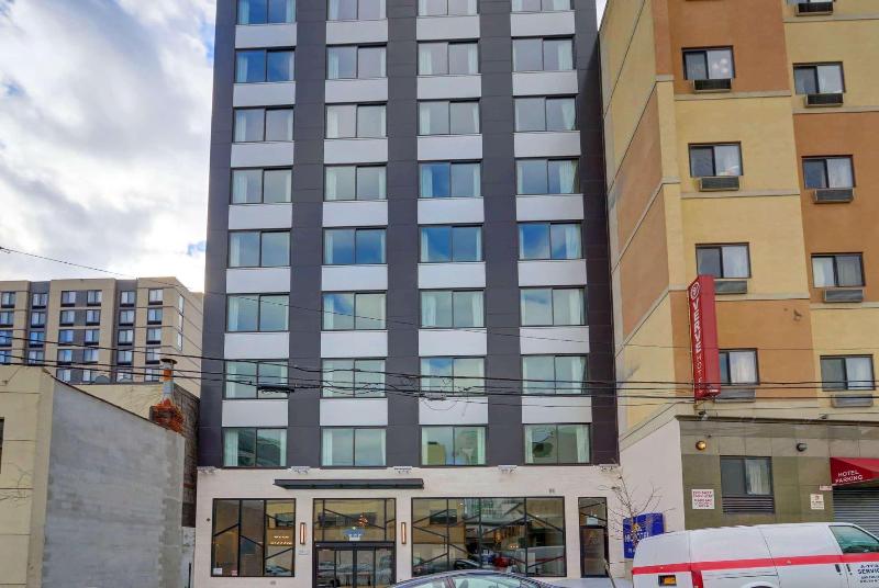 Microtel Inn by Wyndham Long Island City - Genel