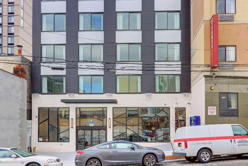 Microtel Inn by Wyndham Long Island City - Genel