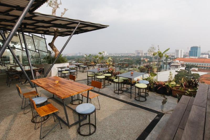 Janevalla Bandung - Teras