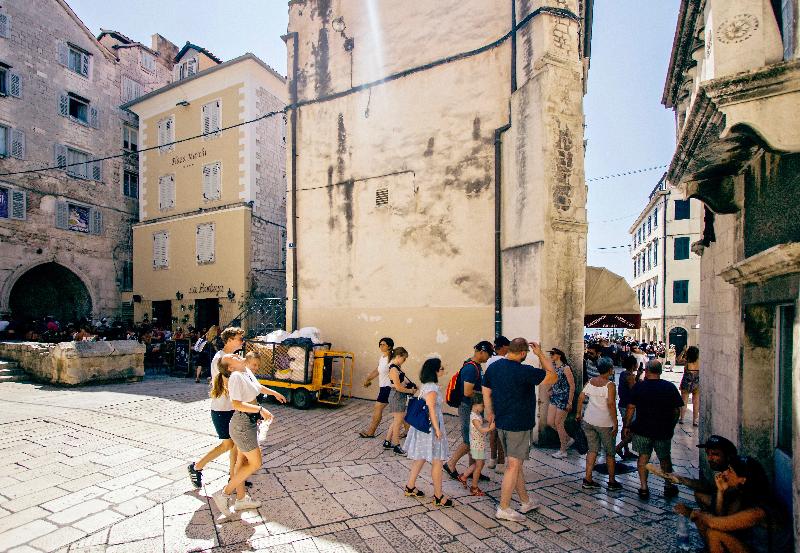 Plaza Marchi Old Town - Quaint & Elegant Hotels - Genel