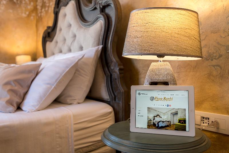 Plaza Marchi Old Town - Quaint & Elegant Hotels - Oda