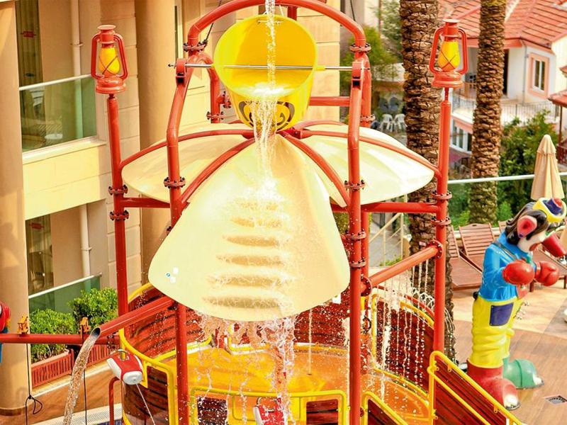 Grand Cettia Hotel - Genel
