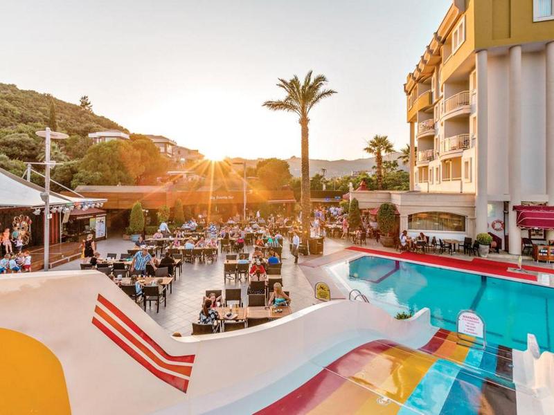 Grand Cettia Hotel - Havuz