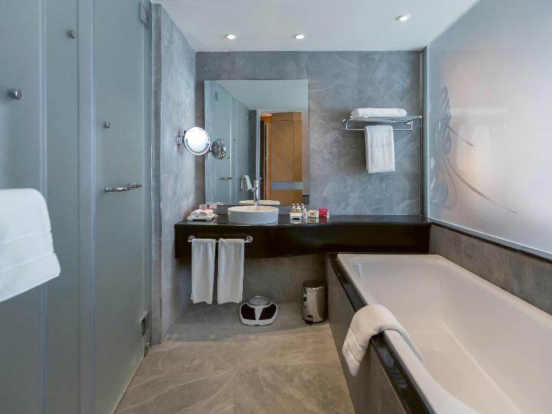 Movenpick Hotel Du Lac Tunis - Oda