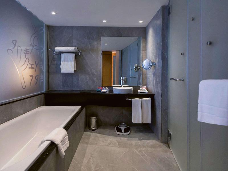 Movenpick Hotel Du Lac Tunis - Oda