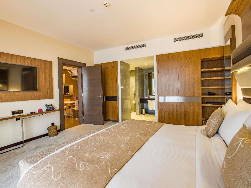 Movenpick Hotel Du Lac Tunis - Oda