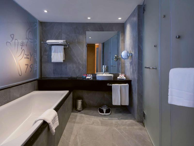 Movenpick Hotel Du Lac Tunis - Oda