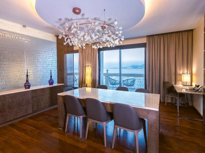 Movenpick Hotel Du Lac Tunis - Oda