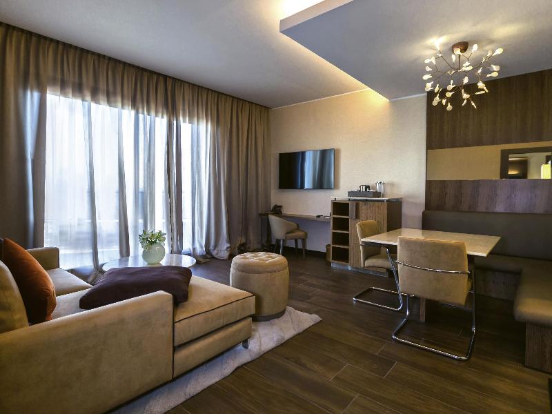 Movenpick Hotel Du Lac Tunis - Oda
