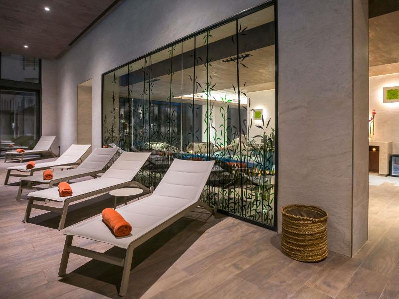 Movenpick Hotel Du Lac Tunis - Havuz