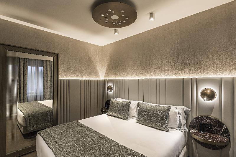 The Pantheon Iconic Rome Hotel - Oda