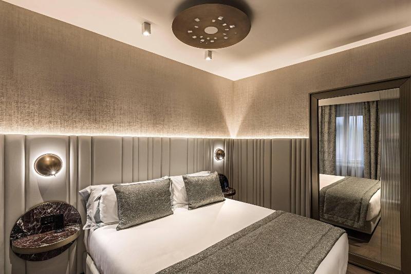 The Pantheon Iconic Rome Hotel - Oda