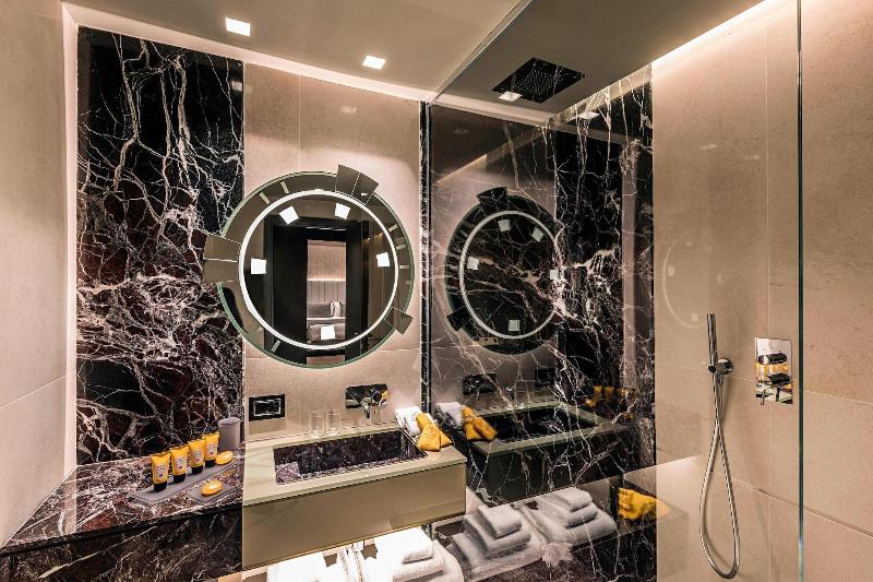 The Pantheon Iconic Rome Hotel - Oda