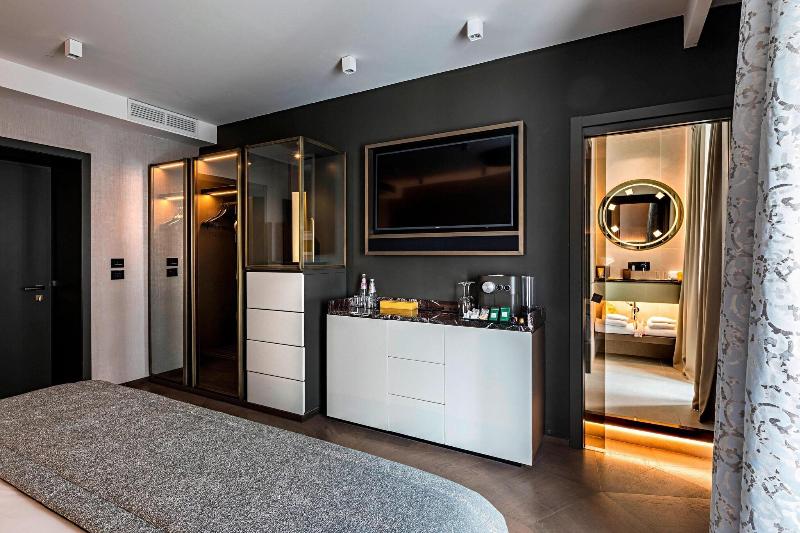 The Pantheon Iconic Rome Hotel - Oda