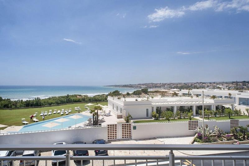 Modica Beach Resort - Genel