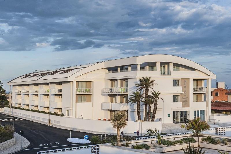 Modica Beach Resort - Genel