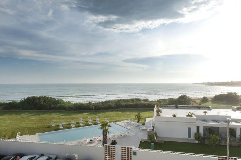 Modica Beach Resort - Havuz