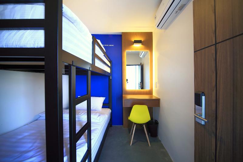 Tuk Tuk Hostel by ZUZU - Oda