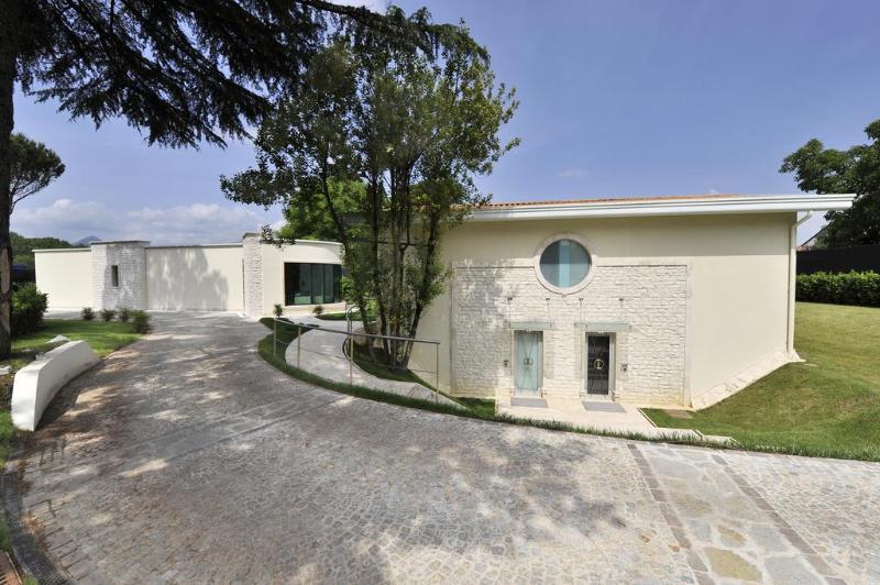 Testani Suites - Genel