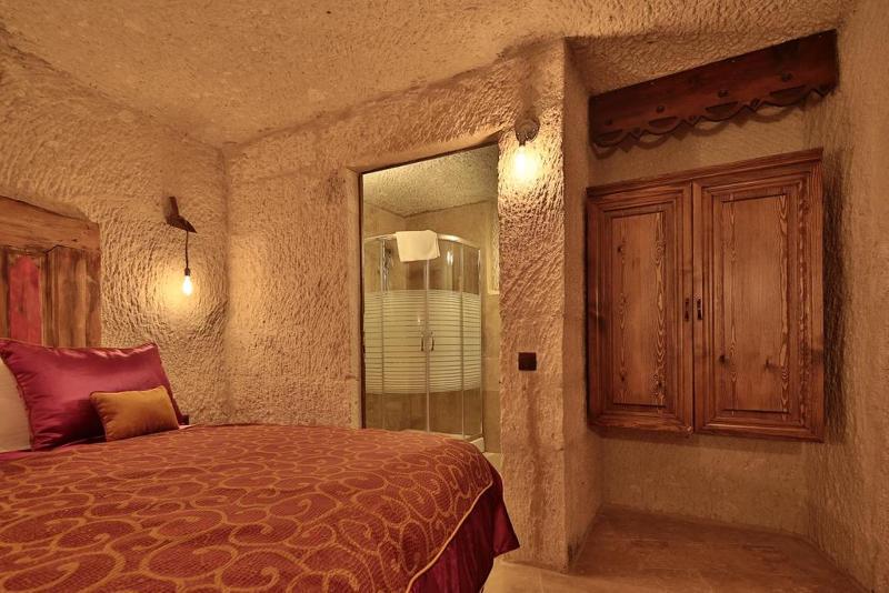The Owl Cave Hotel - Oda