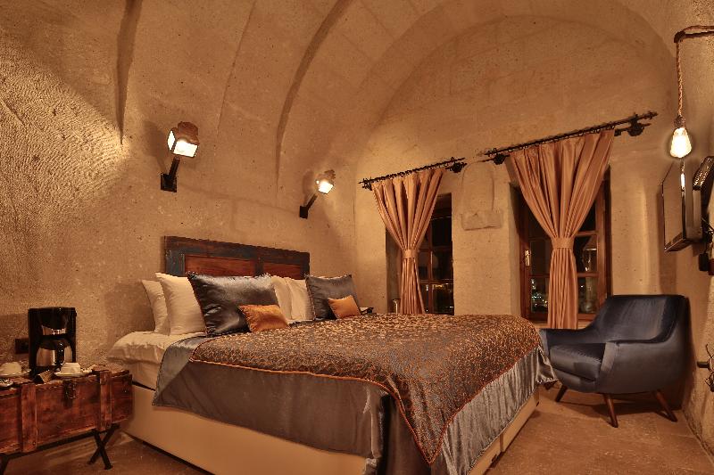 The Owl Cave Hotel - Oda