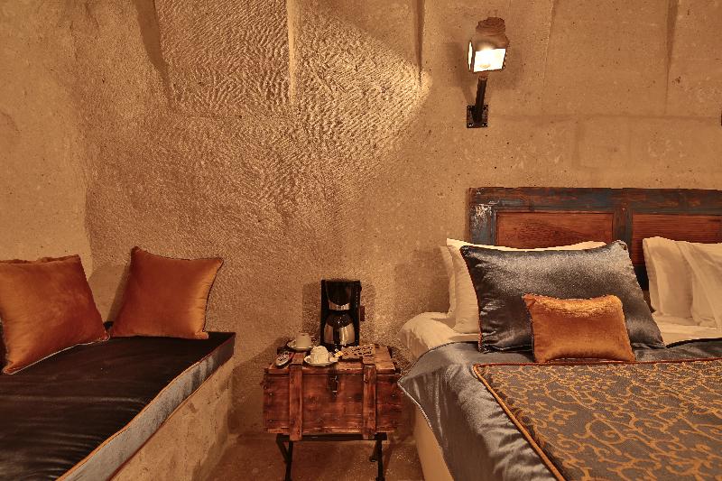 The Owl Cave Hotel - Oda