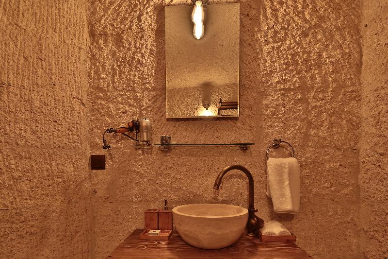 The Owl Cave Hotel - Oda