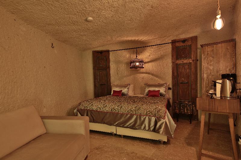 The Owl Cave Hotel - Oda