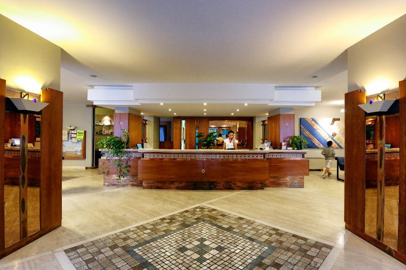 Grand Hotel President - Lobi