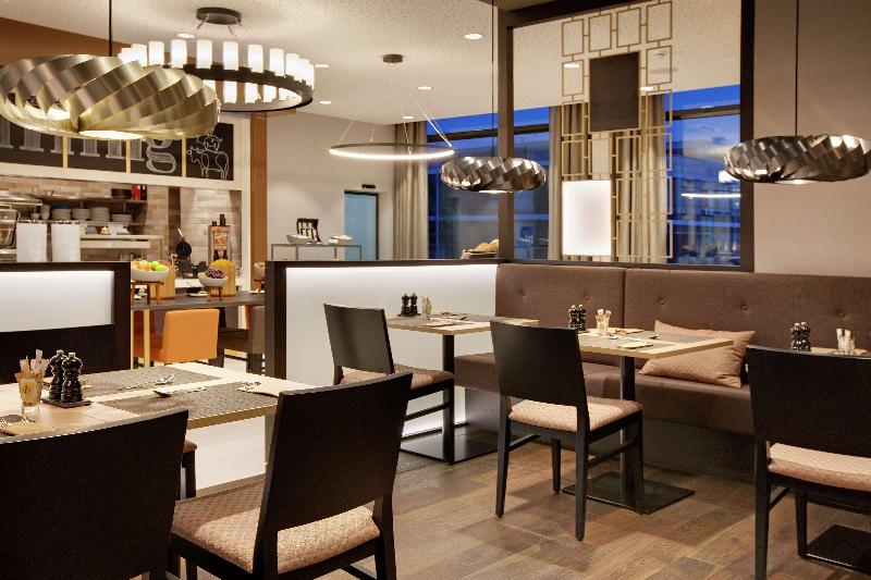 Hilton Garden Inn Zurich Limmattal - Restoran