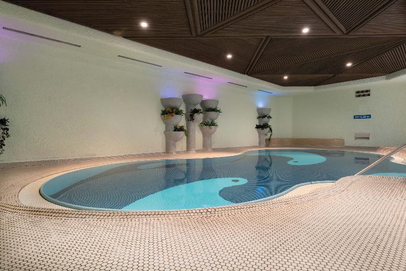 Seminaris Hotel Bad Honnef - Havuz