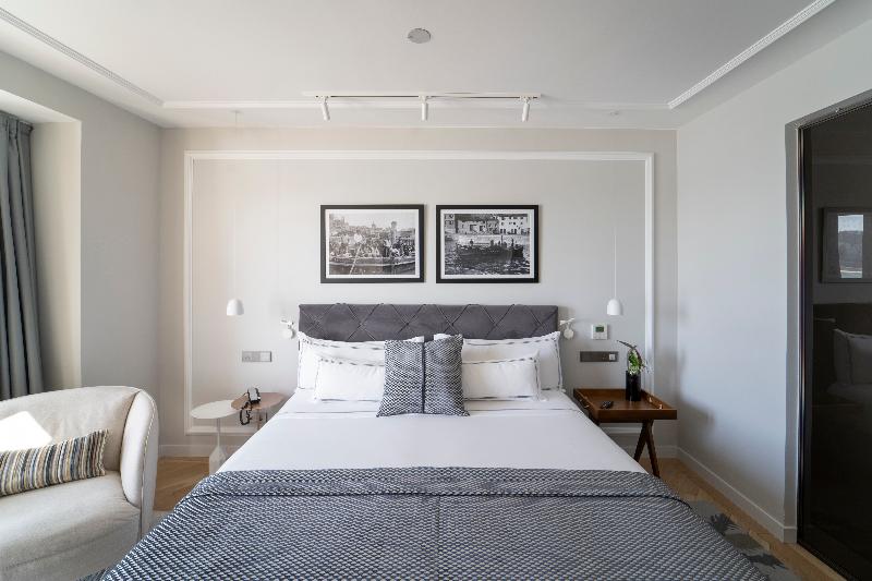 Lasala Plaza Hotel - Adults Only - Oda