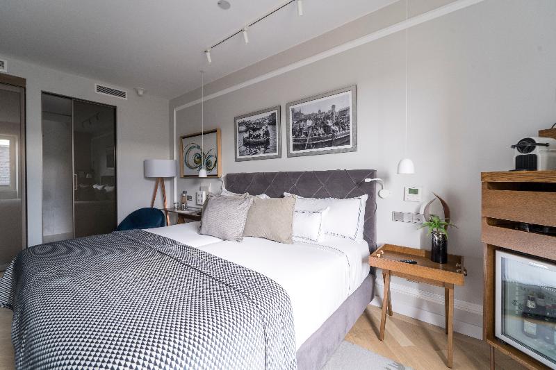 Lasala Plaza Hotel - Adults Only - Oda