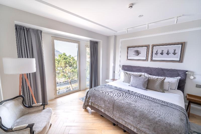 Lasala Plaza Hotel - Adults Only - Oda