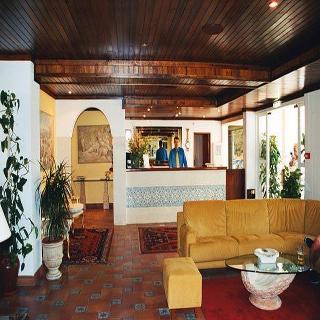 Aparthotel Calema Avenida Jardim fotoÄŸrafÄ±