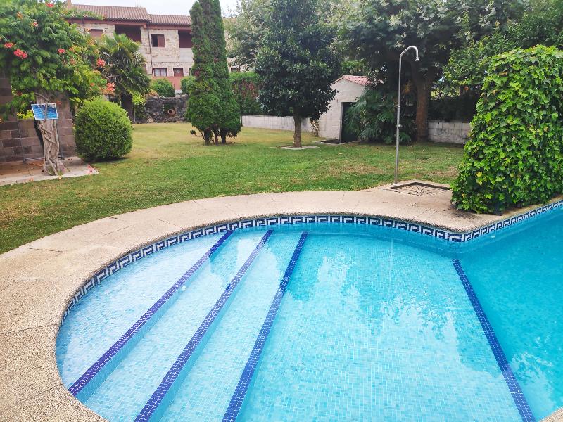 Apartamentos Playa de la Lanzada 3000 - Havuz