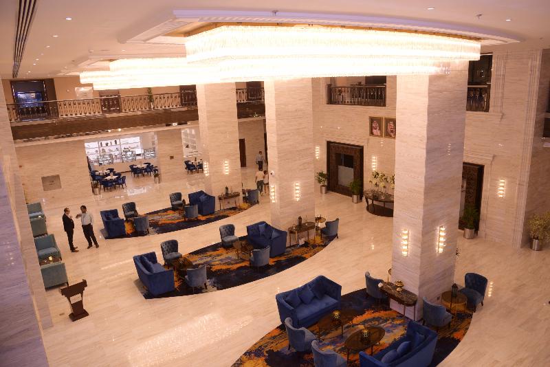 Warwick Al Khobar Hotel - Lobi