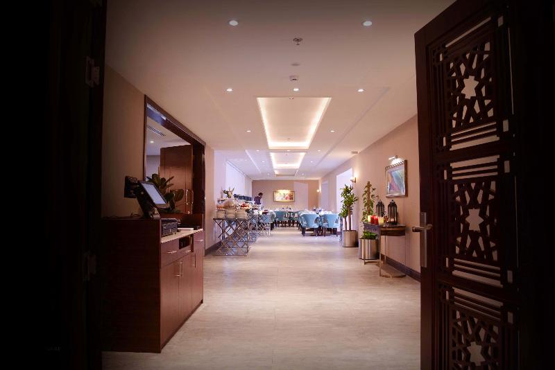 Warwick Al Khobar Hotel - Restoran