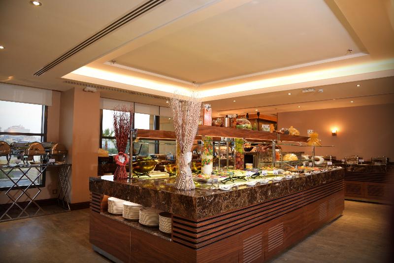Warwick Al Khobar Hotel - Restoran