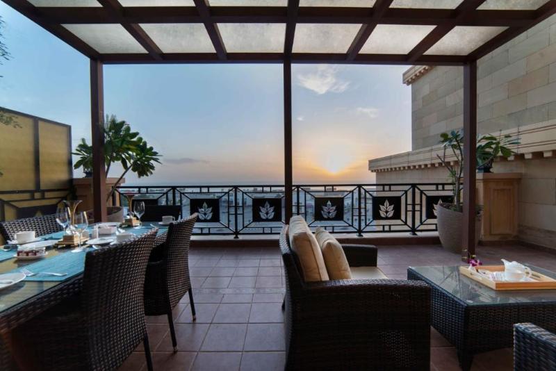 Warwick Al Khobar Hotel - Teras